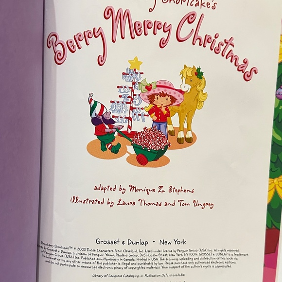Vintage 2003 Strawberry Shortcake's Berry Merry Christmas Book with Hard Cover - Picture 7 of 15